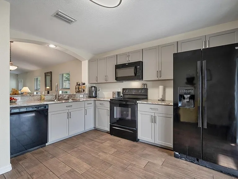 7227 Lumber Port Dr — Photo 3