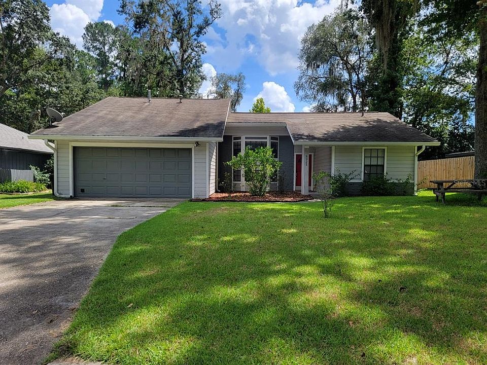 1st image of 5921 NW 44th Pl