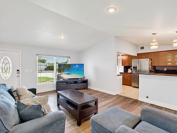 5th image of 2521 Myrica Road