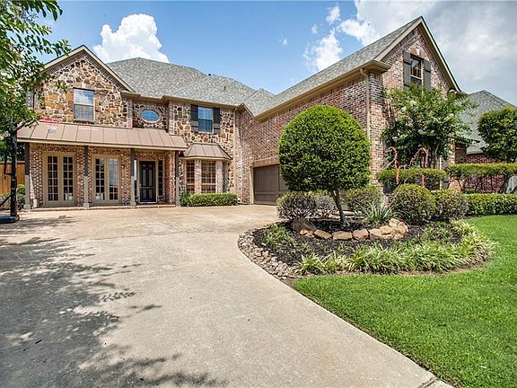 2nd image of 3129 Robert Dr