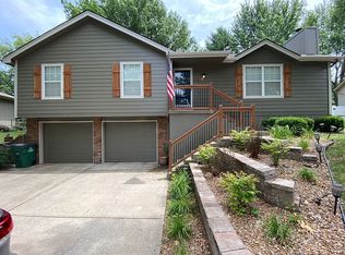 1008 SW Southgate Dr, Blue Springs, MO 64015