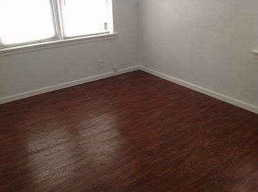 4th image of 7058 Vernon Ave