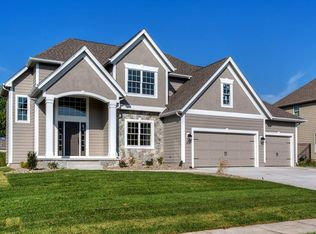 208 SW Stonegate Dr, Ankeny, IA 50023