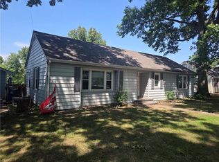 305 E Orchard St, Odessa, MO 64076