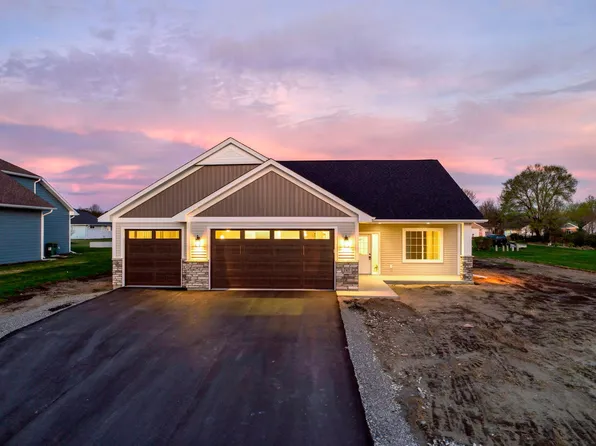 741 Saint James Cir, Litchfield, MN 55355