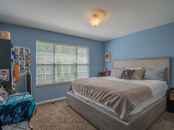 5th image of 9186 Hawksridge Dr