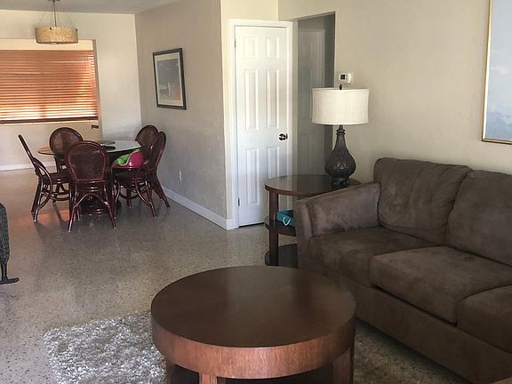 4th image of 148 Longwood Dr