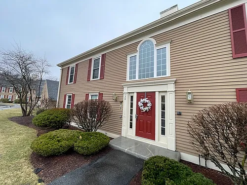 28 Essex Green Ln #D Photo 1 28 Essex Green Ln #D Photo 1