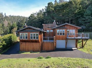 15300 Forest View Rd, Manchester, CA 95459