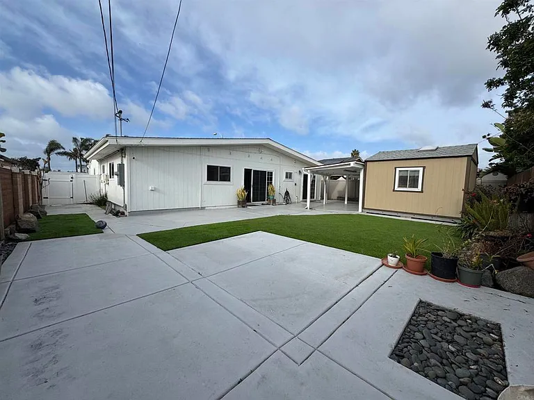 325 Elm Ave — Photo 19