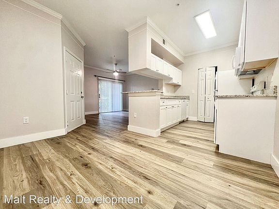 5th image of 11540 Villa Grand Royal Greens At Gtwy #1-1207