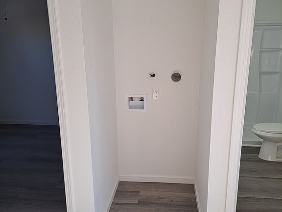 4th image of 2031C N Perry Ave #3