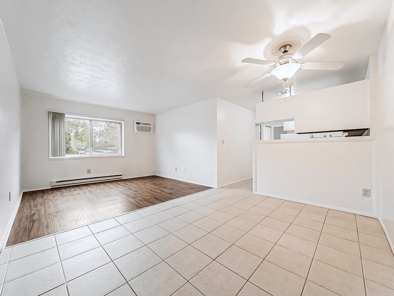 Jordan Court Apartments — Photo 3