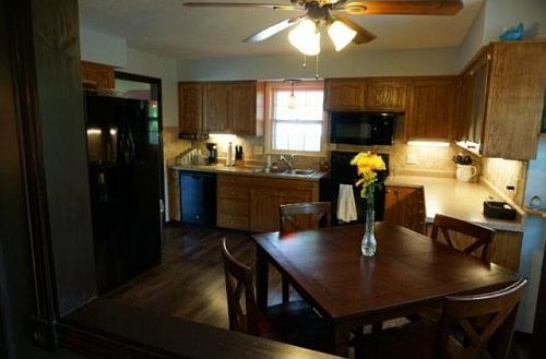 5th image of 917 Glen Haven Cir