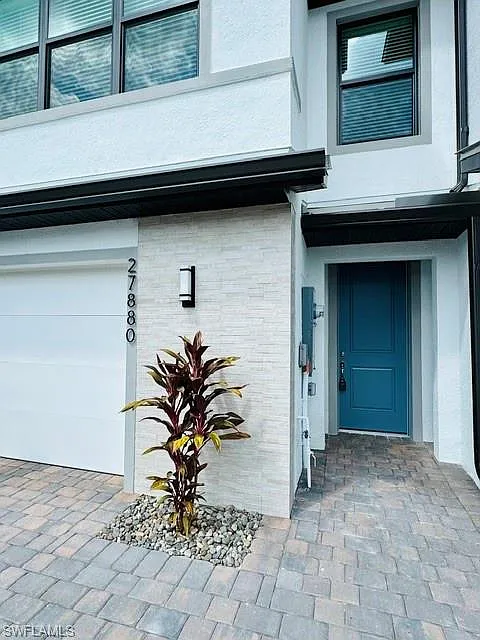 3 bed, 2.5 bath, 1816 sqft, $2,750 — Photo 2