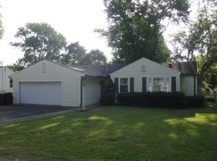 1061 Bomar Ln, Greenwood, IN