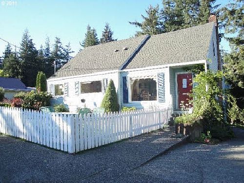 2nd image of 1134 Juniper Ave