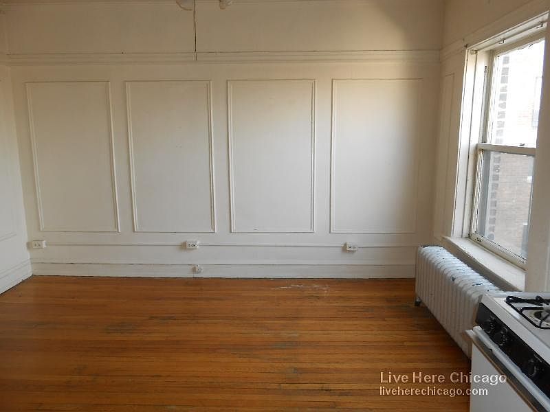 1st image of 602 W Arlington Pl Bsmt G