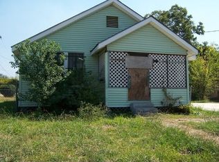 2215 Brooklyn St, Beaumont, TX 77701