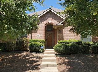 1809 Poseidon Dr, Lancaster, TX 75134