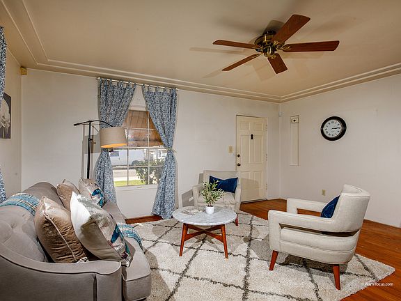 3rd image of 4723 Lenore Dr