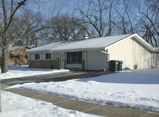 525 Morton St, Hoffman Estates, IL