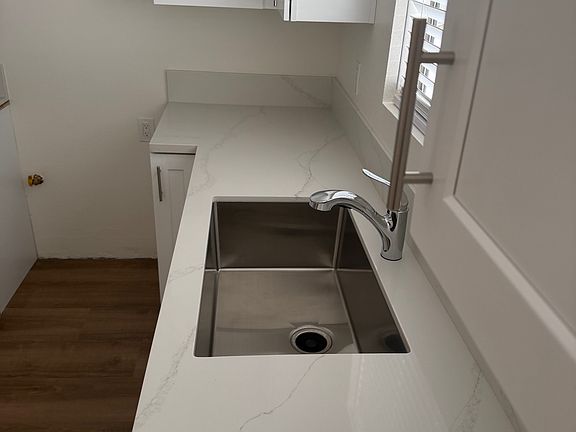 3rd image of 1406 W 227th St #9