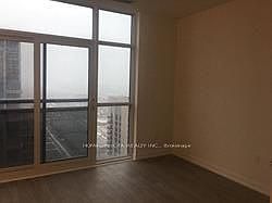 5th image of 275 Village Green Sq #Penthouse 17