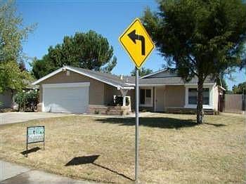 2nd image of 7943 Deer Lake Dr