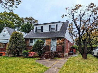 77-18 271 Street, New Hyde Park, NY, 11040
