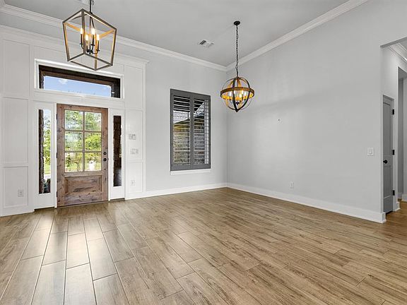 5th image of 314 Bulverde Dr