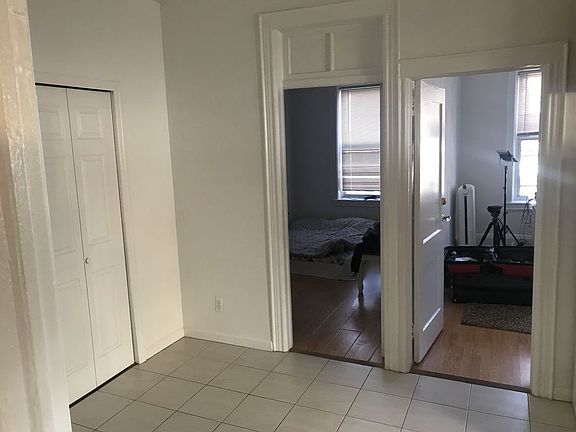 5th image of 2263 26th St #3A