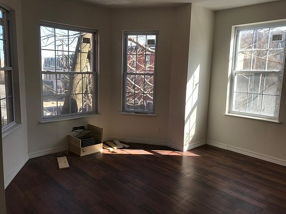 2nd image of 1105 W Lehigh Ave #4