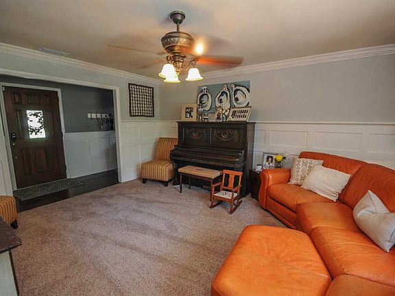 5th image of 2947 Huntington Dr