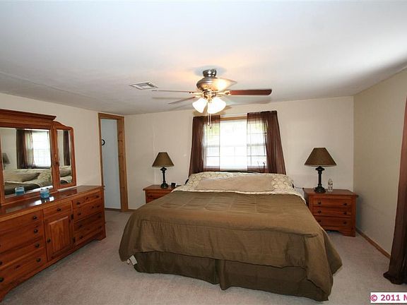 5th image of 1324 W Quarles St