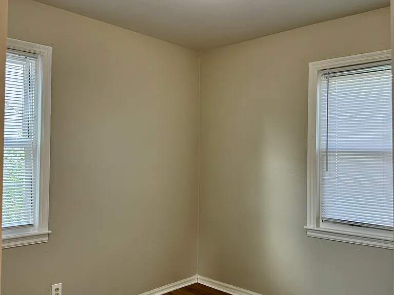 26234 Woodmont St — Photo 11