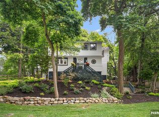 40 W Oak St, Ramsey, NJ 07446