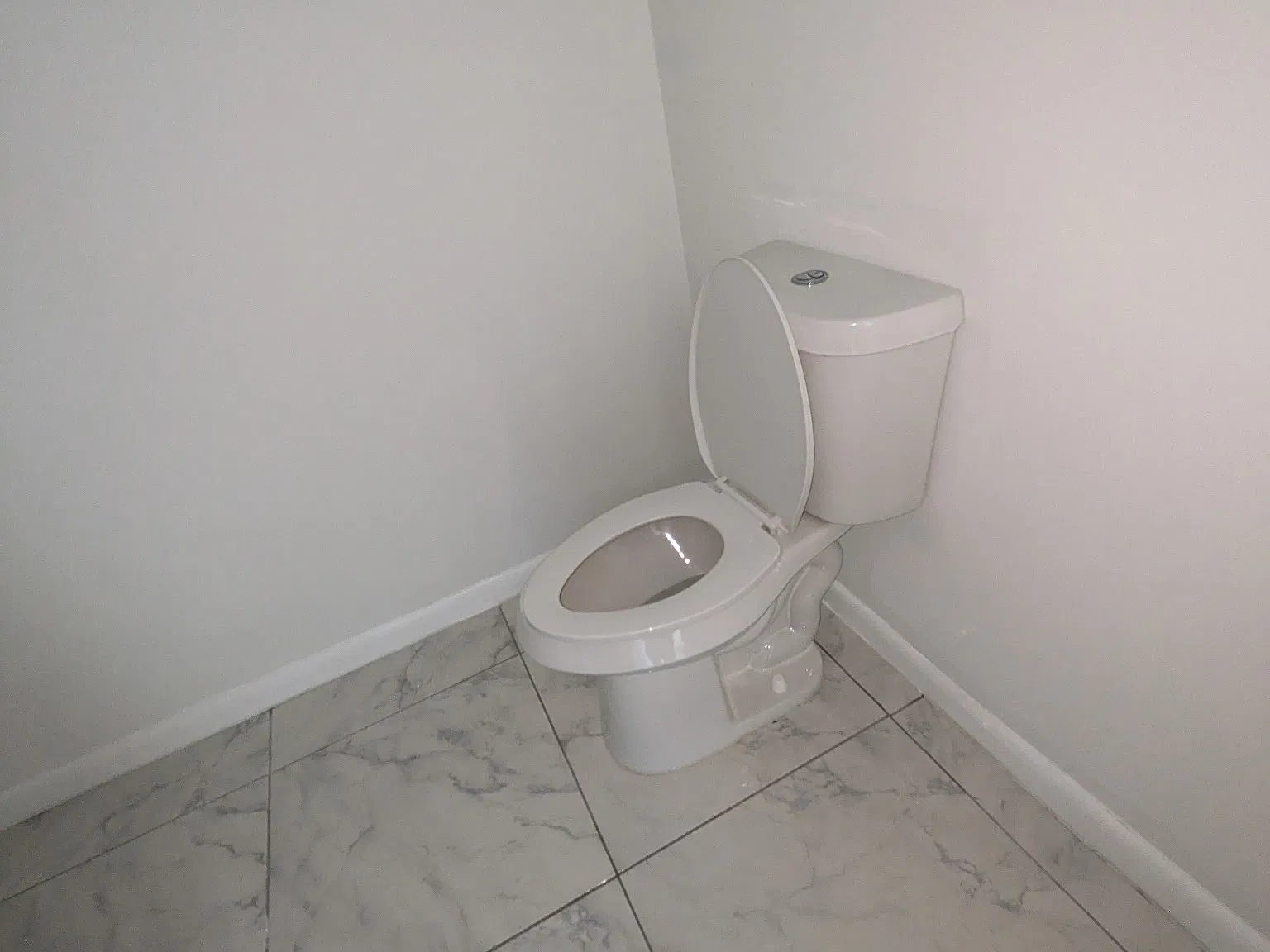2 bed, $1,300 — Photo 2