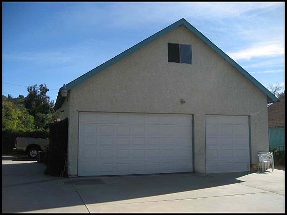 2nd image of 9721 Helen Ave