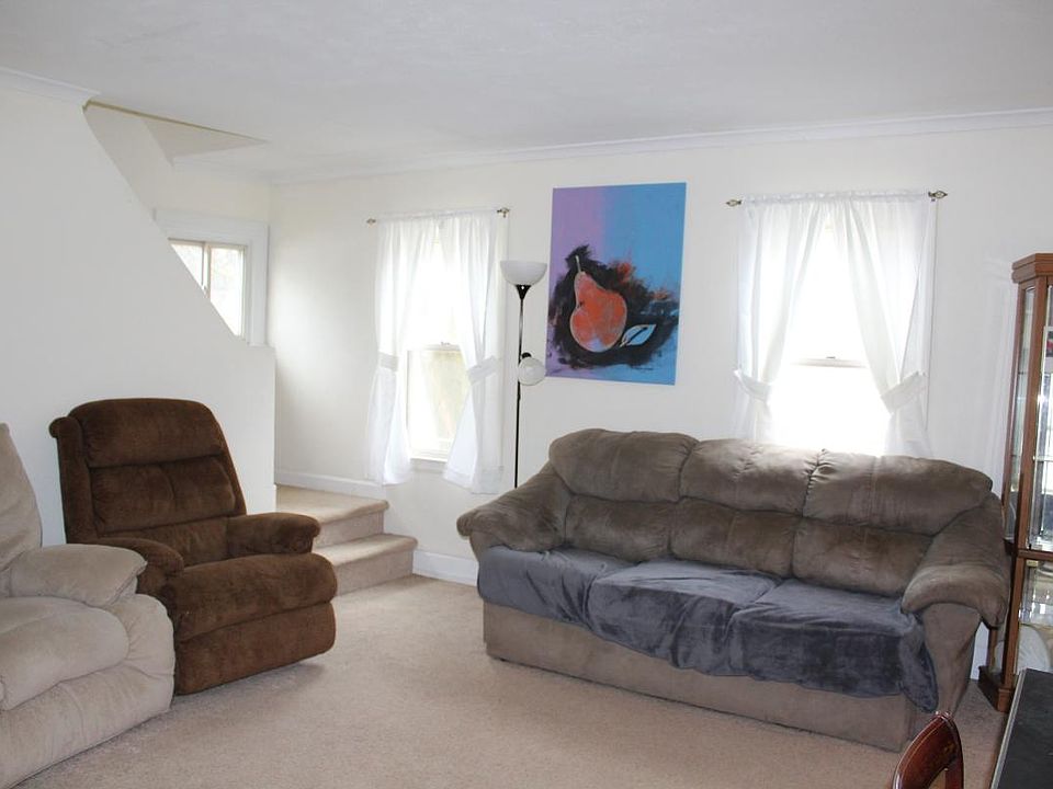2nd image of 1419 Upland Dr