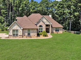 335 Cedar Ridge Rd, Longview, TX 75602