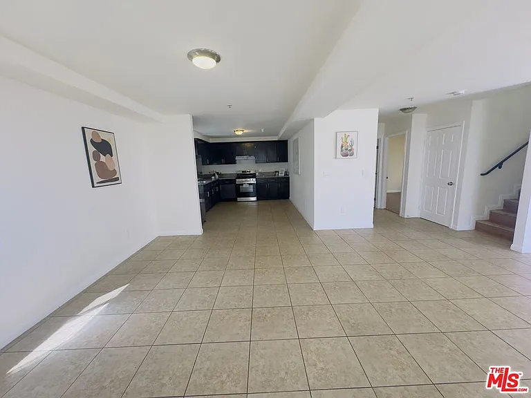 10605 Avalon Blvd — Photo 12