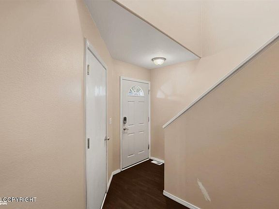3rd image of 8211 Williwa Ave