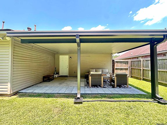 4th image of 25895 Stonehenge Dr