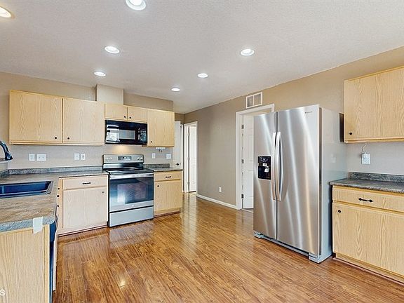2nd image of 1888 Hogan Ct