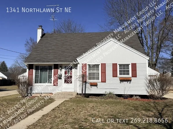 1341 Northlawn St NE, Grand Rapids, MI 49505