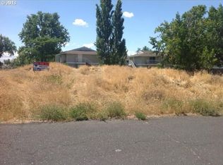 169 John Day St, Umatilla, OR 97882