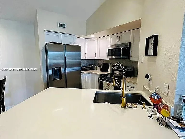 12760 Vista Isles Dr #721 — Photo 8