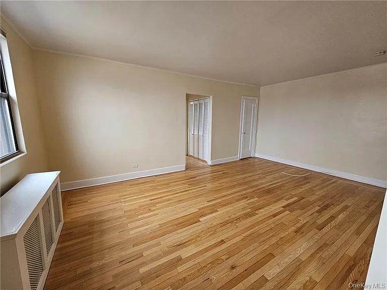 7 Greenridge Ave #C7 — Photo 6