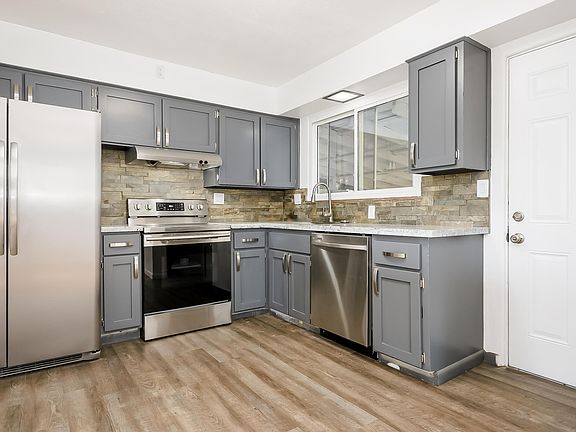 2nd image of 3856 Bolton Ave